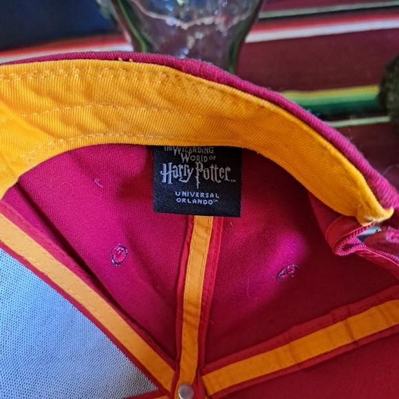 Harry Potter Hat Cap Strap Back Griffindor Logo Ball Red Yellow Adjustable - Picture 3 of 5